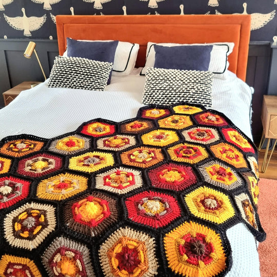 Hexagon Hugs - Blanket
