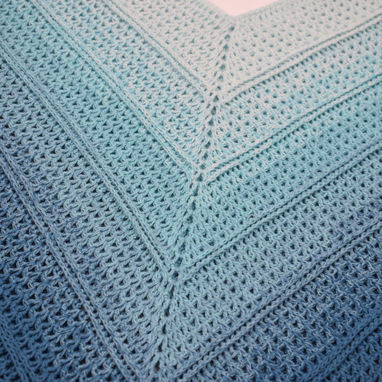 Timeless Poncho – Sultan
5