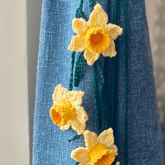 Daffodil Curtain Ties
4
