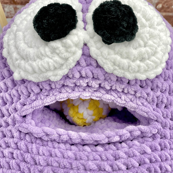 Mr. Love - The Monster Surprise
4