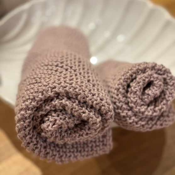 Universal - Cloth and towel
5