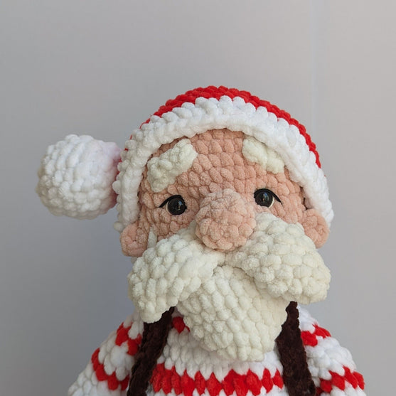 Cuddly Santa
3