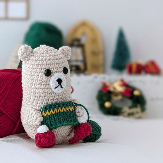 Stanley - The Knitting Bear
2