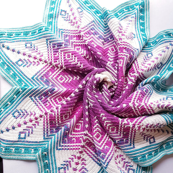 Peacock Delight - Petite Couverture
6