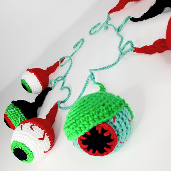 Eyeball Garland - Decorations
6