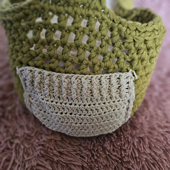 Puppy - Dog Pouch
5