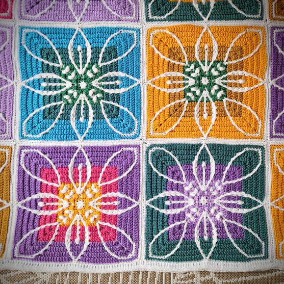FloralWhiteTea - Blanket
4