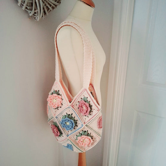 Hearts in Bloom - Bag
4