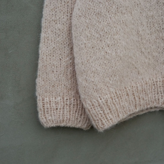 Celestia Sand - Sweater
4