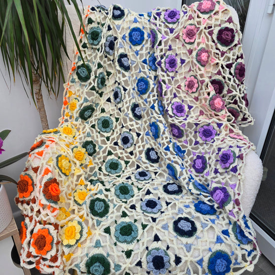 Claudia - Blanket
4