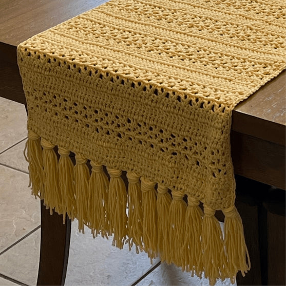 Elegant Table Runner
4