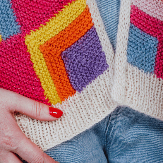 No Shades of Grey - Cardigan - Knit
8