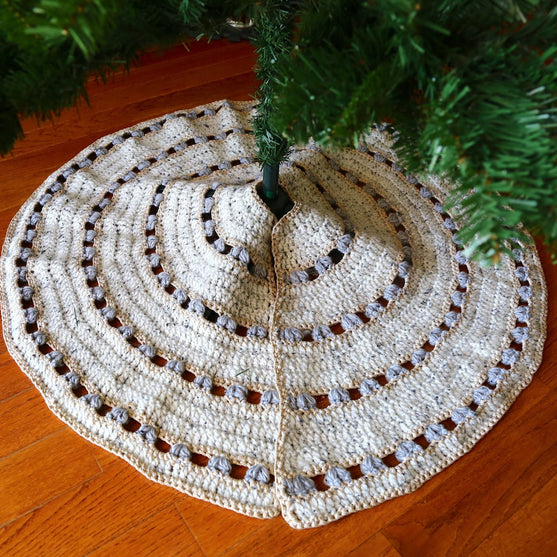 Homestead - Christmas Tree Skirt
6
