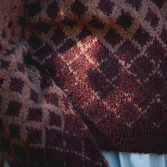 Maggie Rustic - Sweater with colorwork
6