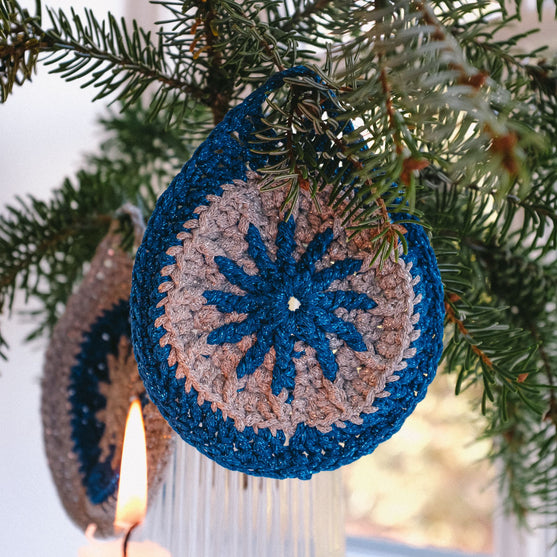 Shiny Bauble - Ornement
10