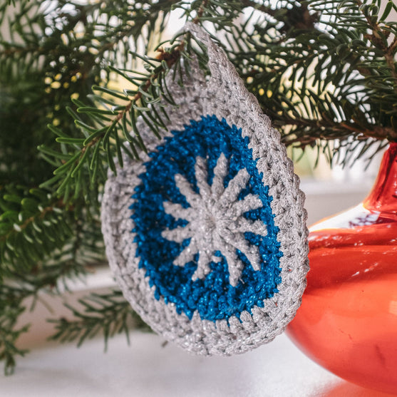 Shiny Bauble - Ornement
9
