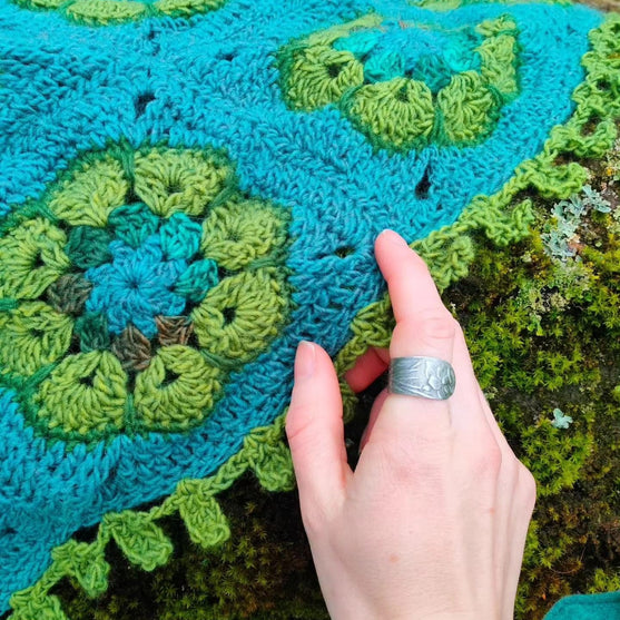 Blooming Garden - Shawl
5