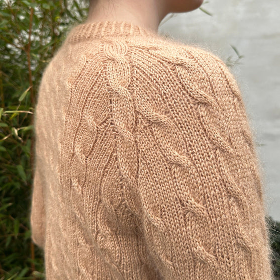 Auguste - Pull
4