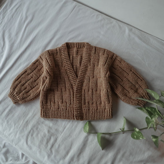 Big Hug Junior - Children’s Cardi
1