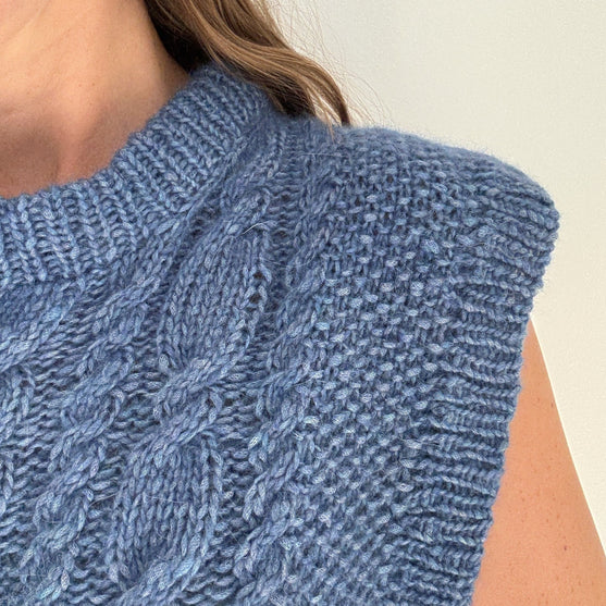 Clematis Twist - Slipover
7