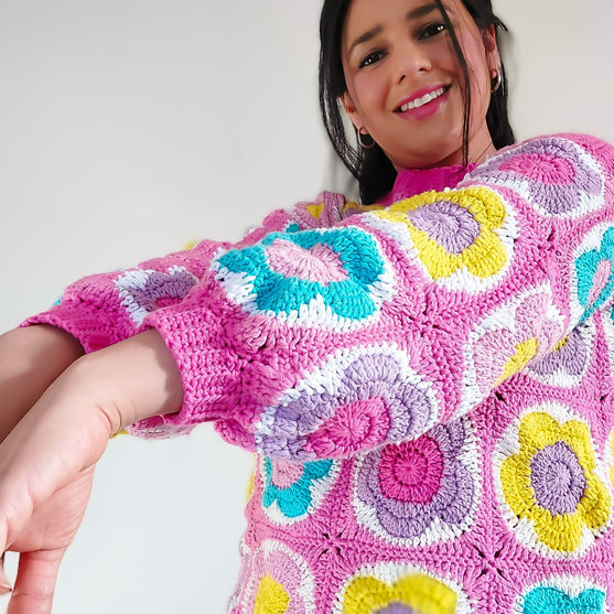 Candy Crush - Sweater
4