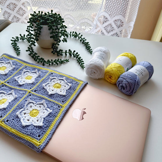 Imloth - Laptop Sleeve
3