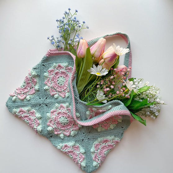 Flowers of Spring - Bag
3