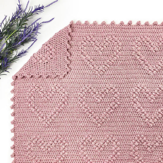 Loveheart - Throw
2
