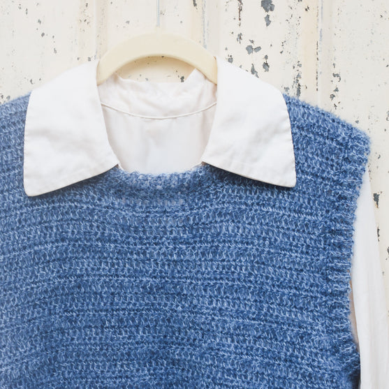 Essence - Vest
3