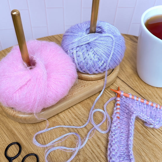 Duo Yarn Holder - Wooden - Hobbii
6