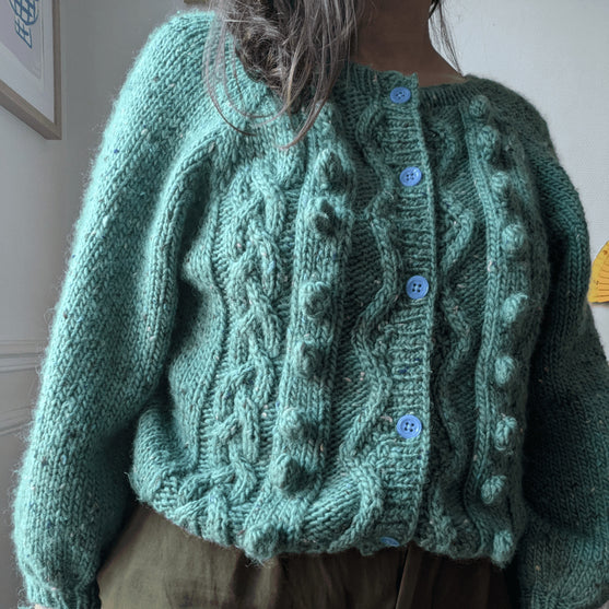 Twist and Shout - Cardigan
4