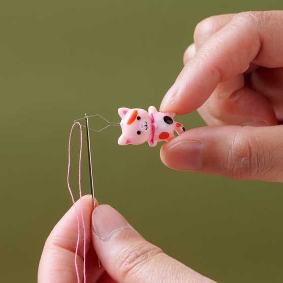 Needle Threaders - Cats - Hobbii
3