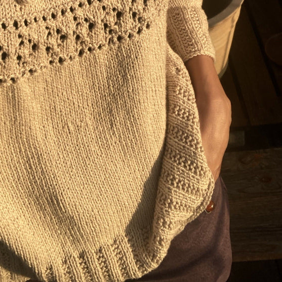 Diamond Eyelets - Blouse
4