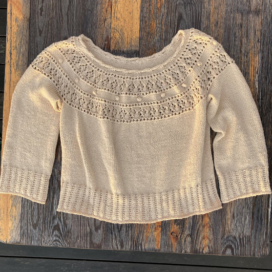 Diamond Eyelets - Blouse
1