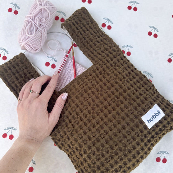 Wrist Bag - Big Waffle - Hobbii
2