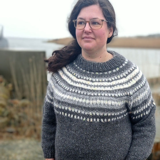 Blue Monday - Sweater
2