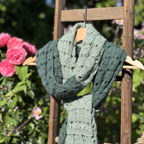 Two Ferns - Scarf
8