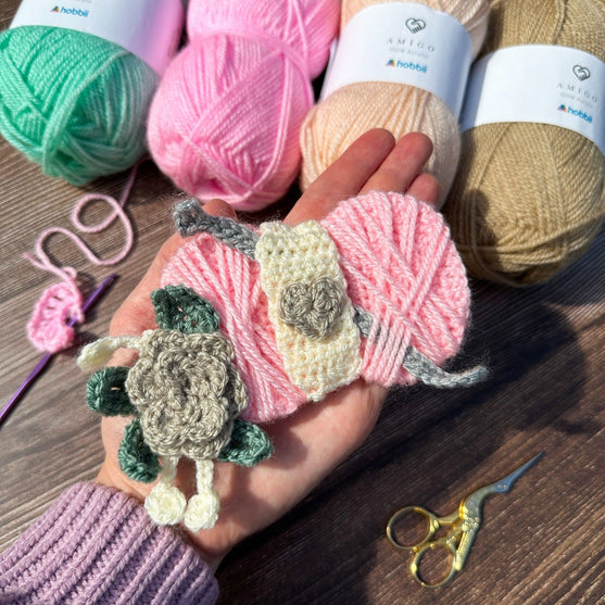 Pelote de Laine et Crochet - Appliqué
2