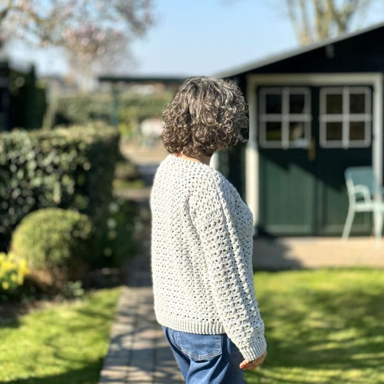 Flower - Sweater
5