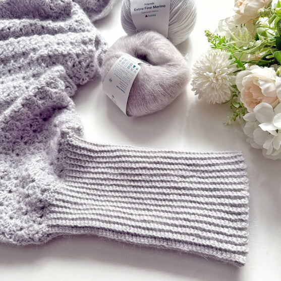 Silma - Sweater Scarf
7