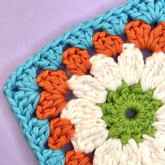 Hobbii Granny Square - Daisy
2