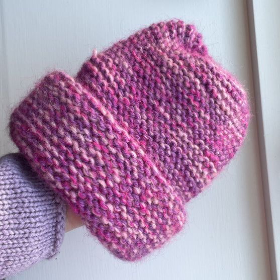 Ultra Easy Garter Stitch Beanie - Bonnet
2