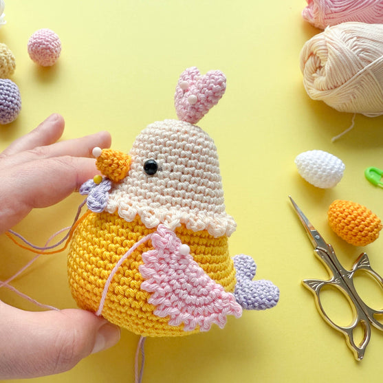 Poule - Oeuf Surprise de Pâques
6