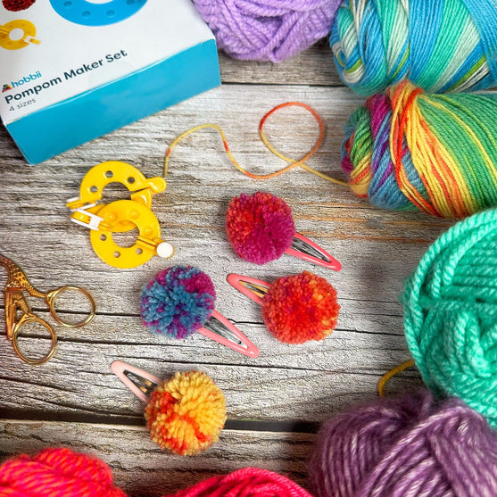 Hoop Set à fabriquer des pompons - Hobbii
3