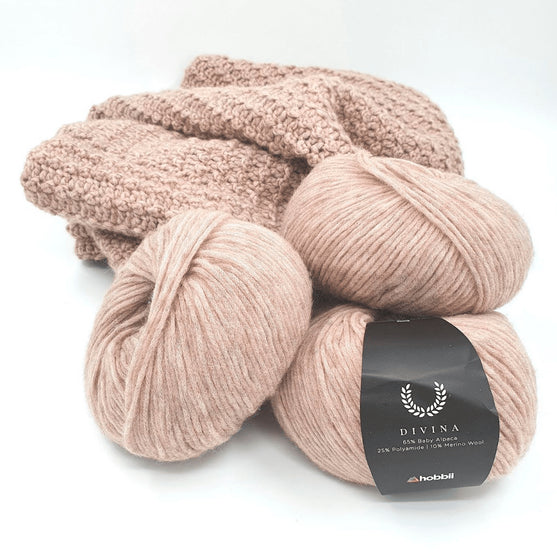 Rosebuds All Over - Pull
4