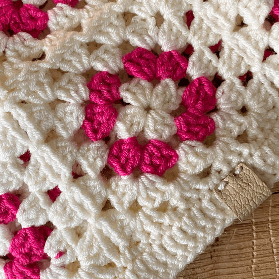 Circle of Hearts - Cowl
2