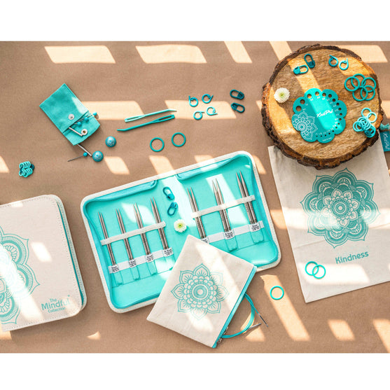 The Kindness Set - Aiguilles circulaires interchangeables courtes - KnitPro
5