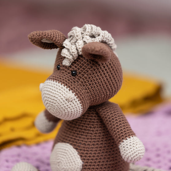 Hilda le Cheval
2