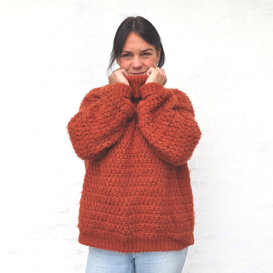 

Fluffy Glitz - Sweater
2