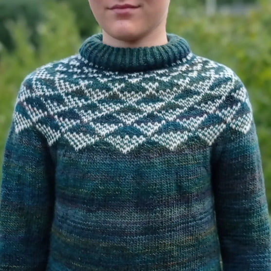 

Triangle - Kid sweater
4